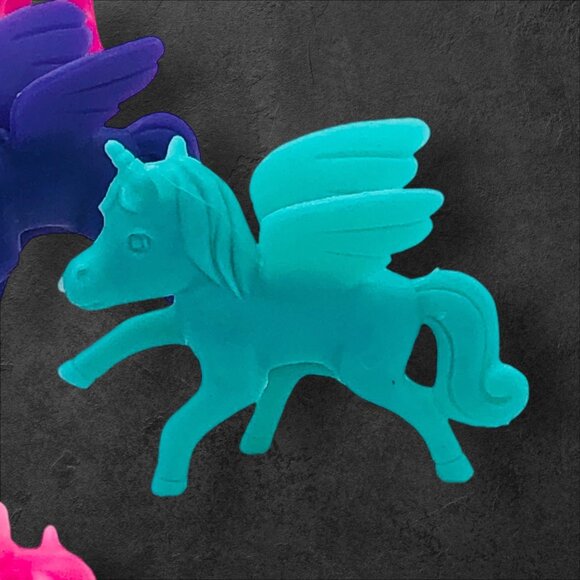 Horse Pegasus Unicorn Lot of 20 Plastic Imaginative Play Toy Pink Purple Green - Picture 5 of 8